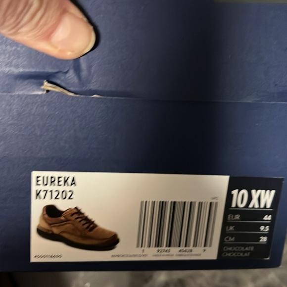 Rockport, men’s brown Eureka shoe
Size 10
New in box - Picture 4 of 10